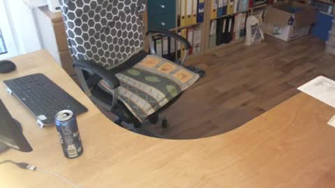 Snapshot of feet4u_barefooter chatting on 19, 6, 2026 feet4u_barefooter online show from 19, 6, 2026