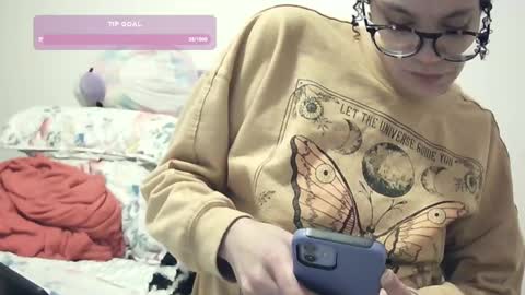 Snapshot of feetnymph chatting on 3, 2, 2025 Soley online show from 3, 2, 2025