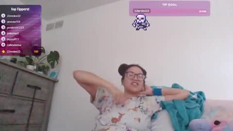 Snapshot of feetnymph chatting on 24, 2, 2025 Soley online show from 24, 2, 2025