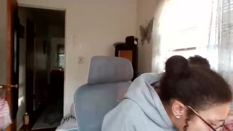 Soley online show from 19, 11, 2025