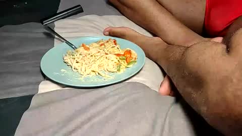 feetofmau online show from 27, 10, 2025