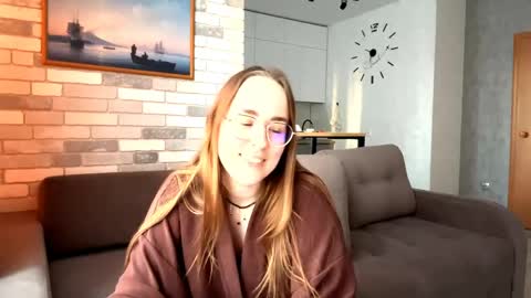 Snapshot of feleciacockrell chatting on 1, 4, 2026 Mary online show from 1, 4, 2026