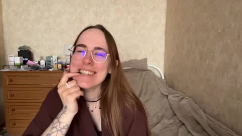 Snapshot of feleciacockrell chatting on 7, 4, 2026 Mary online show from 7, 4, 2026