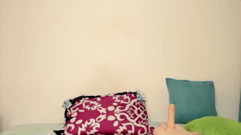 felina_ardiente online show from 15, 4, 2026