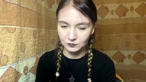 Lola online show from 10, 4, 2026