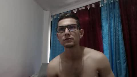 Snapshot of felipe227 chatting on 1, 3, 2025 jhonatan felipe online show from 1, 3, 2025