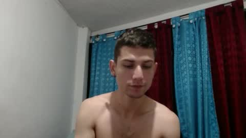 Snapshot of felipe227 chatting on 8, 3, 2025 jhonatan felipe online show from 8, 3, 2025
