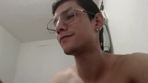 Snapshot of felipe227 chatting on 19, 9, 2025 jhonatan felipe online show from 19, 9, 2025