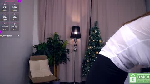 Snapshot of felissiany chatting on 26, 12, 2024 Hello im Nova online show from 26, 12, 2024