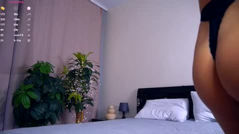 Snapshot of felissiany chatting on 1, 3, 2025 Hello im Nova online show from 1, 3, 2025