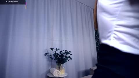 Snapshot of felissiany chatting on 28, 9, 2025 Hello im Nova online show from 28, 9, 2025