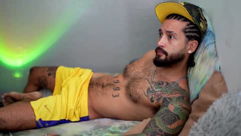 Snapshot of felix_candela chatting on 5, 1, 2025 Felix Candela online show from 5, 1, 2025