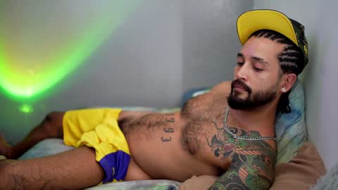 Snapshot of felix_candela chatting on 5, 1, 2025 Felix Candela online show from 5, 1, 2025