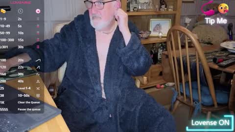 Adam online show from 17, 10, 2025