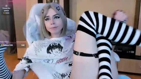 Snapshot of femalexa chatting on 15, 11, 2025 Alexa online show from 15, 11, 2025