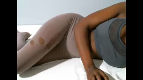 Snapshot of femaqueen chatting on 23, 2, 2025 Navil online show from 23, 2, 2025