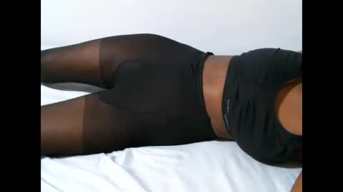 Snapshot of femaqueen chatting on 16, 9, 2025 Navil online show from 16, 9, 2025