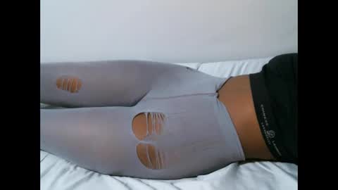 Snapshot of femaqueen chatting on 1, 11, 2025 Navil online show from 1, 11, 2025