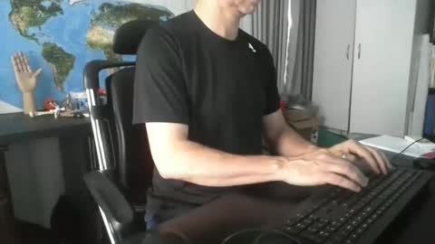 femdomsubby online show from 12, 12, 2024