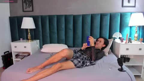 Snapshot of fenix_karoll chatting on 7, 3, 2025 Karol online show from 7, 3, 2025