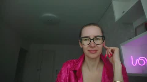 feraliss online show from 14, 4, 2026