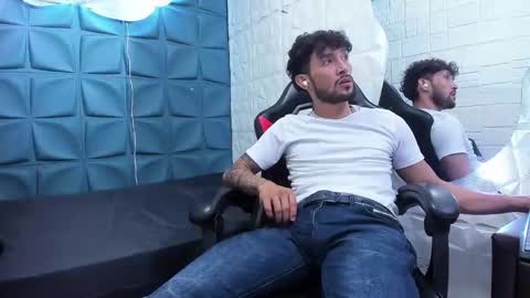 Snapshot of ferchodaniels chatting on 4, 2, 2025 Daniel Fernando online show from 4, 2, 2025