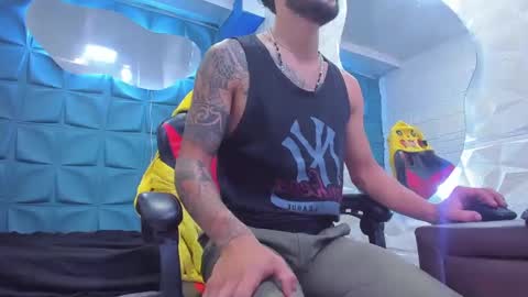 Snapshot of ferchodaniels chatting on 8, 2, 2025 Daniel Fernando online show from 8, 2, 2025