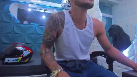 Snapshot of ferchodaniels chatting on 5, 3, 2025 Daniel Fernando online show from 5, 3, 2025