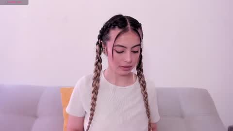 fernanda  online show from 12, 6, 2026