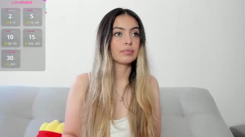 fernanda  online show from 25, 6, 2026