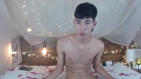 Snapshot of ferphoenix_ chatting on 17, 12, 2024 FER PHOENIX online show from 17, 12, 2024
