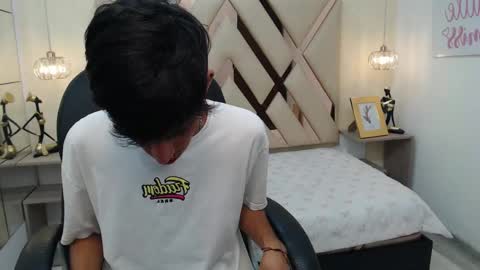 Snapshot of ferphoenix_ chatting on 15, 2, 2025 FER PHOENIX online show from 15, 2, 2025
