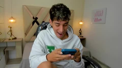 FER PHOENIX online show from 6, 3, 2026