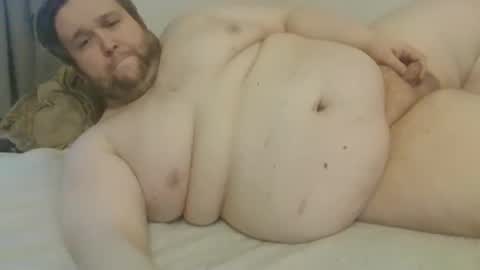 Snapshot of fettebifotze28h chatting on 4, 11, 2025 Cow Sow online show from 4, 11, 2025