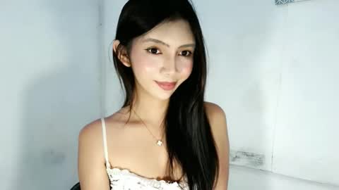 feyaaa online show from 4, 4, 2026