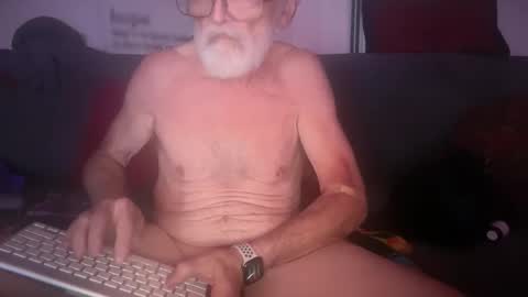 ff_pig online show from 1, 11, 2025