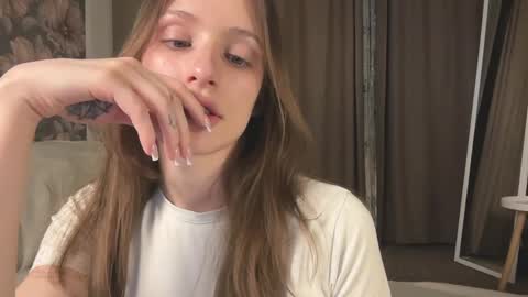 Lisa online show from 6, 4, 2026