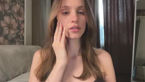 Lisa online show from 8, 4, 2026