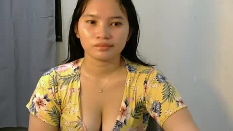 Snapshot of fhwilloughbyxx chatting on 3, 7, 2026 fhwilloughbyxx online show from 3, 7, 2026