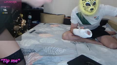 Alex33 Julia30 online show from 19, 12, 2024