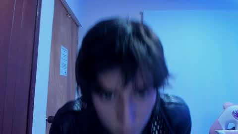   online show from 13, 2, 2025