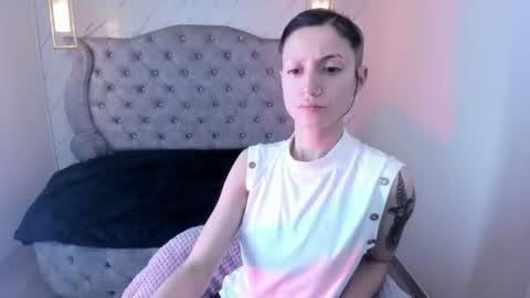 Snapshot of fieramadame chatting on 27, 6, 2026 online show from 27, 6, 2026