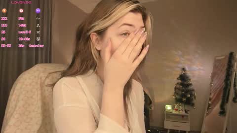 Snapshot of fieryfeline chatting on 30, 11, 2025 Filla online show from 30, 11, 2025