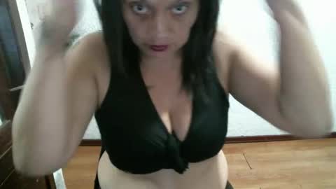 Snapshot of fierywoman158 chatting on 1, 10, 2025 FIERYWOMAN online show from 1, 10, 2025