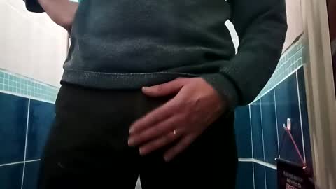 fifi010203 online show from 24, 2, 2025