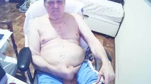 Snapshot of filhober chatting on 8, 3, 2025 filhober online show from 8, 3, 2025