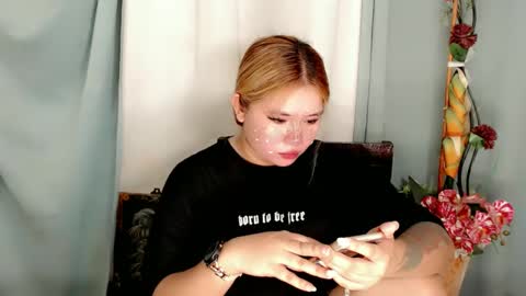 Snapshot of filipina_slutty69xxx chatting on 29, 12, 2024 Angela DONT FORGET TO FOLLOW AND GIVE ME APPRECIATION online show from 29, 12, 2024