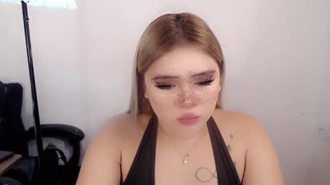 Snapshot of filipina_slutty69xxx chatting on 10, 9, 2025 Angela DONT FORGET TO FOLLOW AND GIVE ME APPRECIATION online show from 10, 9, 2025