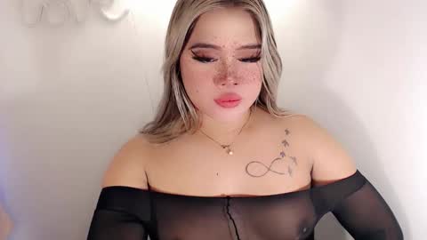 Snapshot of filipina_slutty69xxx chatting on 6, 11, 2025 Angela DONT FORGET TO FOLLOW AND GIVE ME APPRECIATION online show from 6, 11, 2025