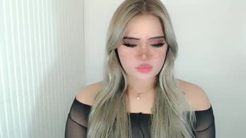 Snapshot of filipina_slutty69xxx chatting on 14, 12, 2025 Angela DONT FORGET TO FOLLOW AND GIVE ME APPRECIATION online show from 14, 12, 2025